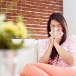 St. Louis woman with allergies